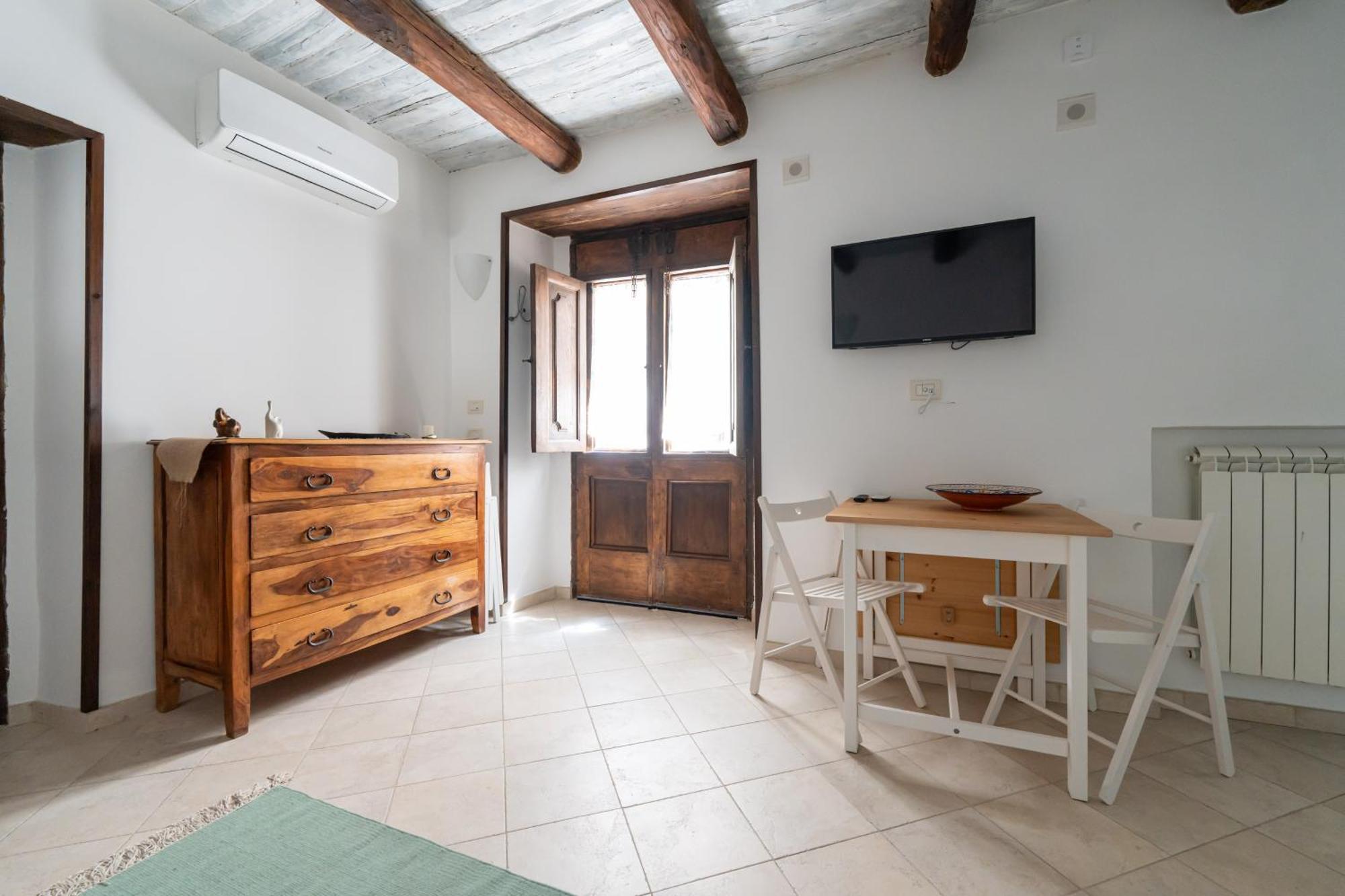 Maison Cassano Charme Apartment เนเปิลส์ ภายนอก รูปภาพ
